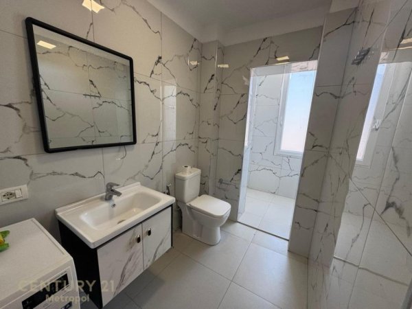 Tirane, jepet me qera apartament 2+1 Kati 5, 70 m² 550 € (Myslym shyri)