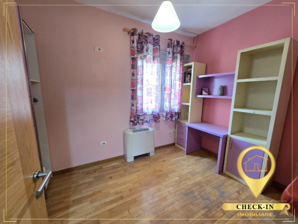 Tirane, jepet me qera apartament duplex Dublex Kati 2, 200 m² 800 € (Rruga Jordan Misja)