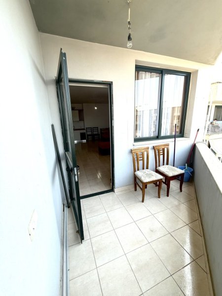 Tirane, jepet me qera apartament 1+1+Ballkon Kati 9, 72 m² 400 € (besim alla afer hotel 7777 afer pallteve cabej)