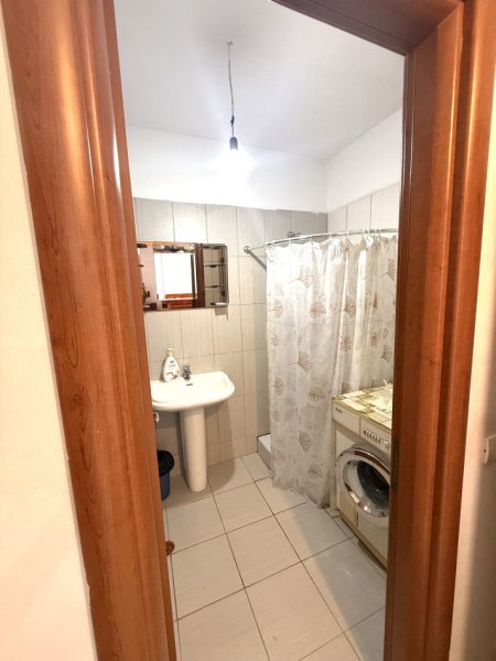 Tirane, jepet me qera apartament 1+1+Ballkon Kati 9, 72 m² 400 € (besim alla afer hotel 7777 afer pallteve cabej)