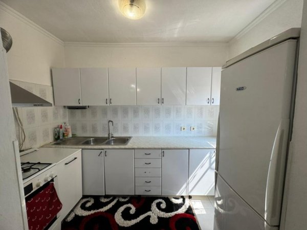 Tirane, jepet me qera apartament 2+1 Kati 5, 112 m² 500 € (Tregu Elektrik)