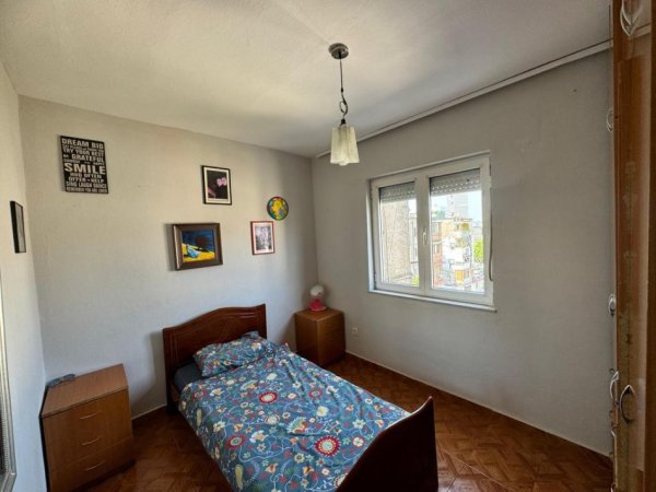 Tirane, jepet me qera apartament 2+1 Kati 5, 112 m² 500 € (Tregu Elektrik)