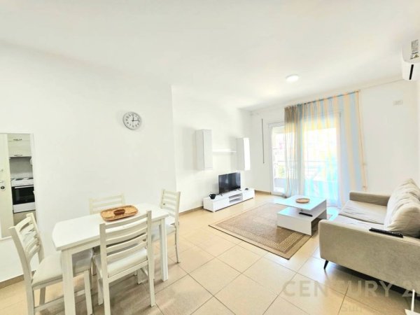 Shqiperi, jepet me qera apartament 1+1 Kati 3, 72 m² 550 € (Pazari ri)
