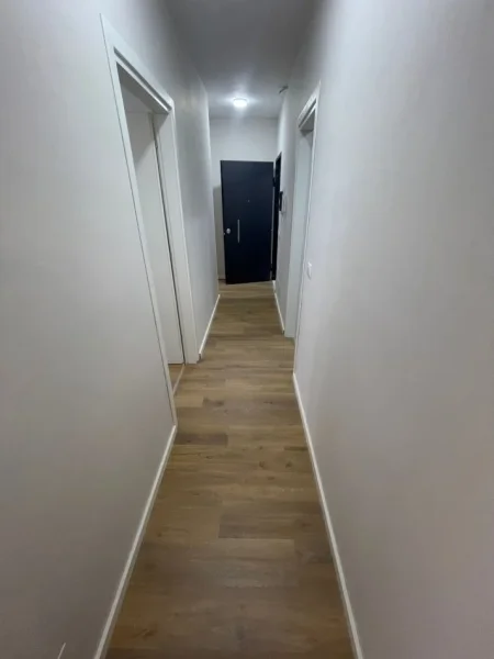 Tirane, jepet me qera apartament 2+1+Ballkon Kati 8, 100 m² 650 € (Don Bosko)