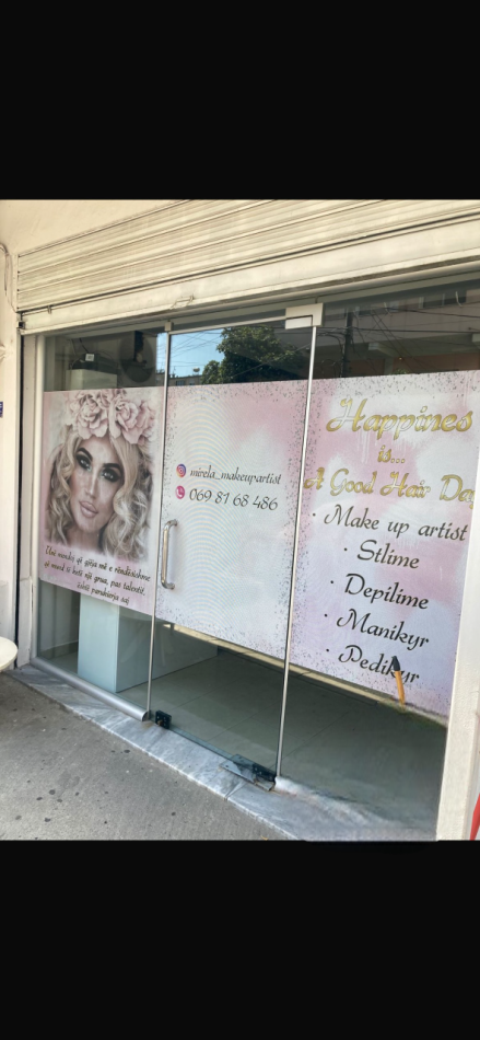 Tirane, jepet me qera dyqan Kati 0, 35 m² 280 € (Rr. Koli Bano)