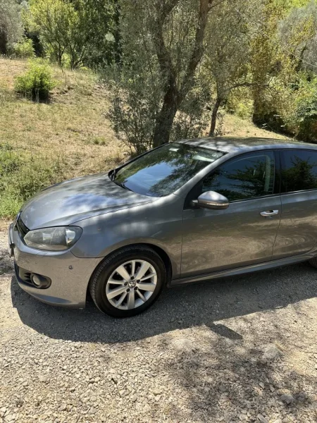 Tirane, shitet Golf Nafte, gri e erret automatik Kondicioner 7.500 €