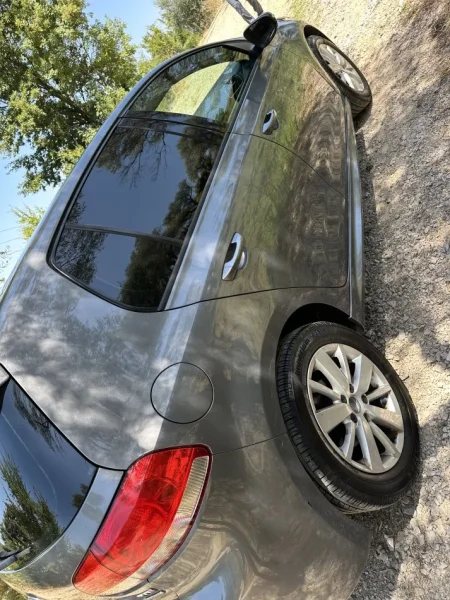 Tirane, shitet Golf Nafte, gri e erret automatik Kondicioner 7.500 €