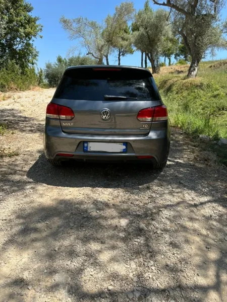 Tirane, shitet Golf Nafte, gri e erret automatik Kondicioner 7.500 €