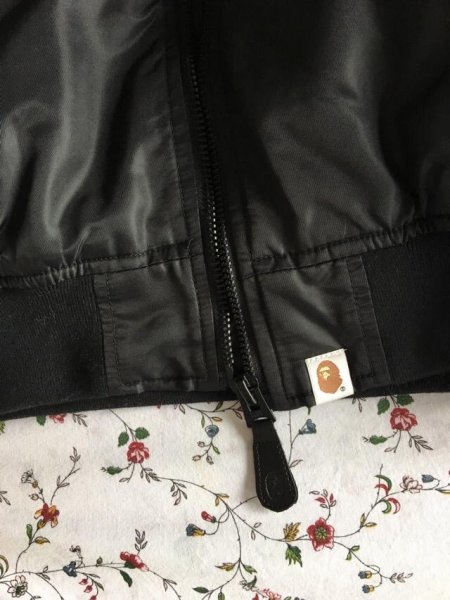 Tirane, shes SHITET XHUP I VECANT MASTERMIND BAPE JAPAN MASA M 490 €
