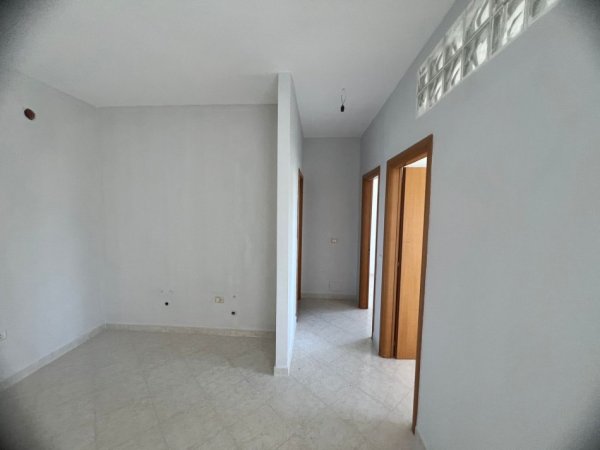 Durres, shitet apartament 2+1+Ballkon Kati 2, 80 m² 80.000 € (Shkemb Kavaje)