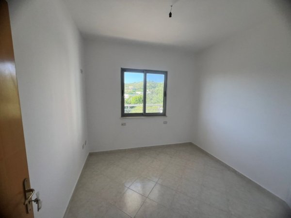 Durres, shitet apartament 2+1+Ballkon Kati 2, 80 m² 80.000 € (Shkemb Kavaje)