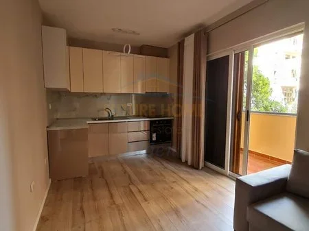 Tirane, shitet apartament 1+1 Kati 1, 58 m² 17.000.000 € 
