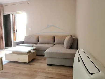 Tirane, shitet apartament 1+1 Kati 1, 58 m² 17.000.000 € 