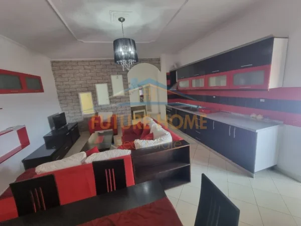Tirane, jepet me qera apartament 2+1 Kati 8, 100 m² 420 € 