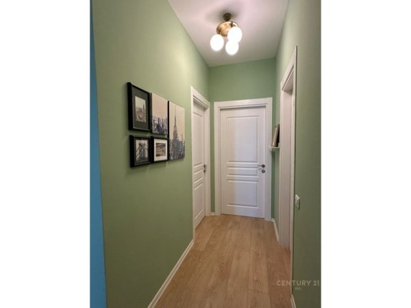 Tirane, jepet me qera apartament 2+1+Ballkon Kati 9, 105 m² 750 € (Rruga Kongresi i Manastirit)