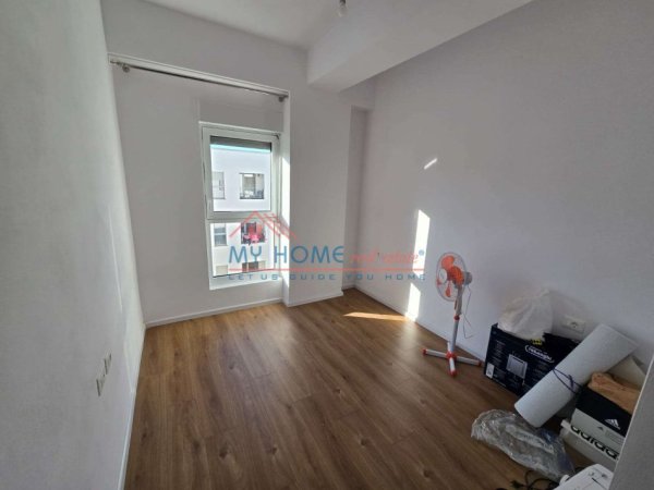 Tirane, shitet apartament 2+1+Ballkon Kati 6, 88 m² 143.000 € (Ali Demi)