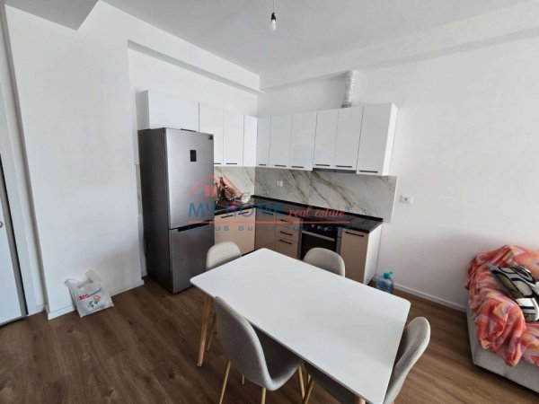 Tirane, shitet apartament 2+1+Ballkon Kati 6, 88 m² 143.000 € (Ali Demi)