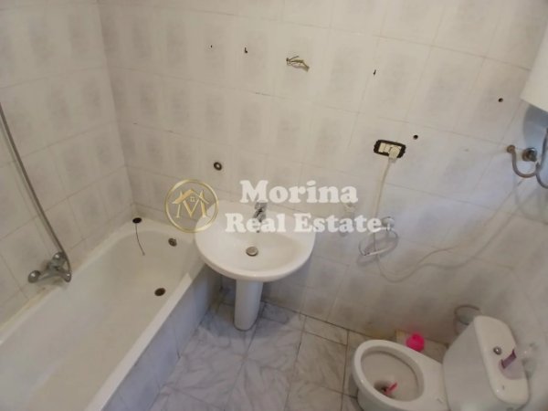 Tirane, jepet me qera apartament 2+1+Ballkon Kati 5, 75 m² 500 € (Myslym Shyri)