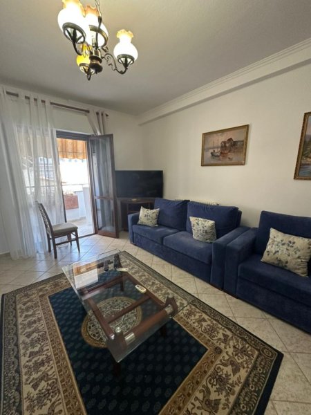 Tirane, jepet me qera apartament 2+1+Aneks+Ballkon Kati 5, 124 m² 700 € (Komuna e Parisit)