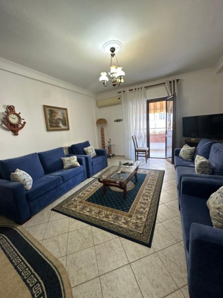 Tirane, jepet me qera apartament 2+1+Aneks+Ballkon Kati 5, 124 m² 700 € (Komuna e Parisit)