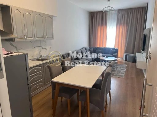 Tirane, jepet me qera apartament 2+1 Kati 7, 75 m² 450 € (Fresku)