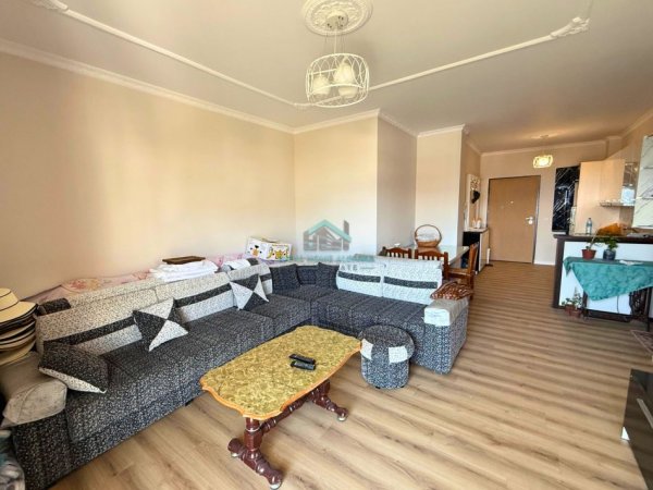Vlore, shitet apartament 1+1+Ballkon Kati 4, 73 m² 137.000 € (Plazhi i Vjeter)