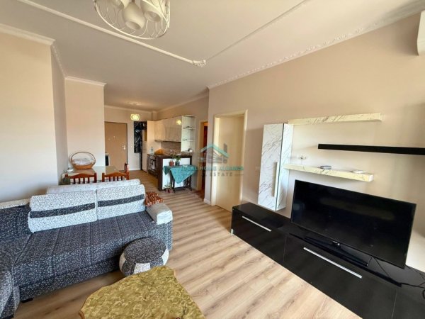Vlore, shitet apartament 1+1+Ballkon Kati 4, 73 m² 137.000 € (Plazhi i Vjeter)