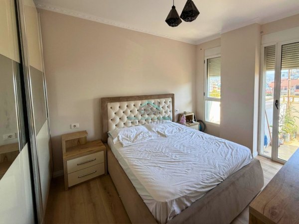 Vlore, shitet apartament 1+1+Ballkon Kati 4, 73 m² 137.000 € (Plazhi i Vjeter)