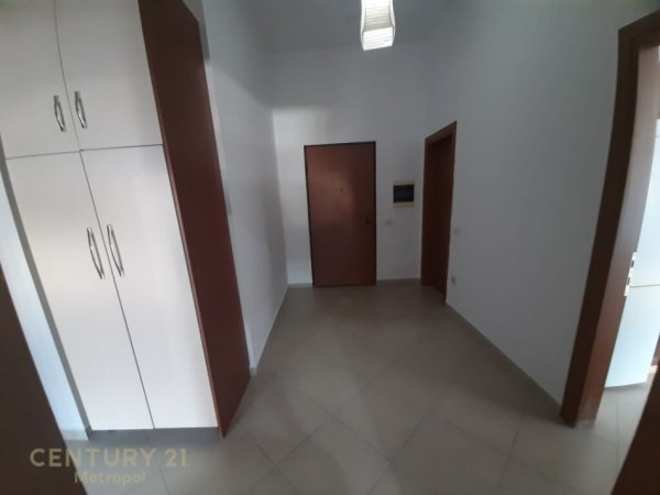Tirane, shes apartament 2+1 Kati 9, 117 m² 285.000 € (9 Kateshet)