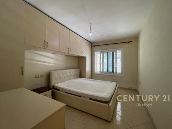 Tirane, jepet me qera Vile 2+1 Kati 1, 100 m² 450 € (Selite)