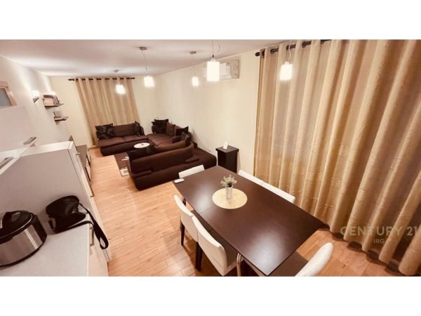 Tirane, jepet me qera apartament 2+1 Kati 4, 78 m² 700 € (MYSLYM SHYR)