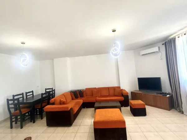 Tirane, jepet me qera apartament 1+1+Ballkon Kati 9, 72 m² 400 € 