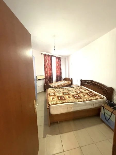 Tirane, jepet me qera apartament 1+1+Ballkon Kati 9, 72 m² 400 € 