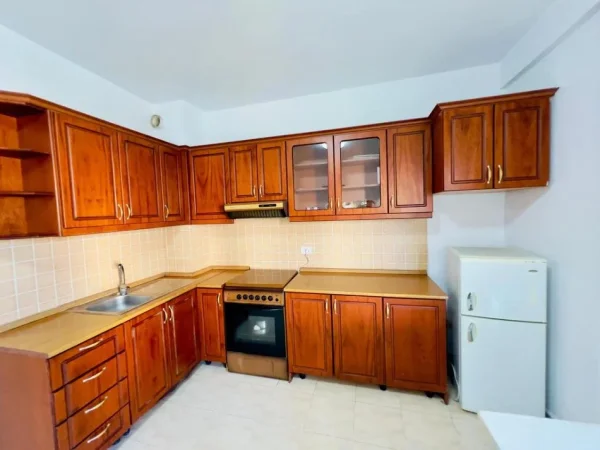 Durres, shitet apartament 2+1+Ballkon Kati 4, 105 m² 129.000 € 