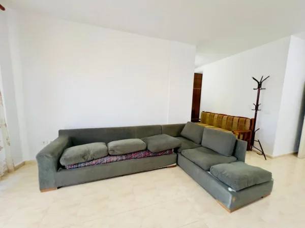 Durres, shitet apartament 2+1+Ballkon Kati 4, 105 m² 129.000 € 