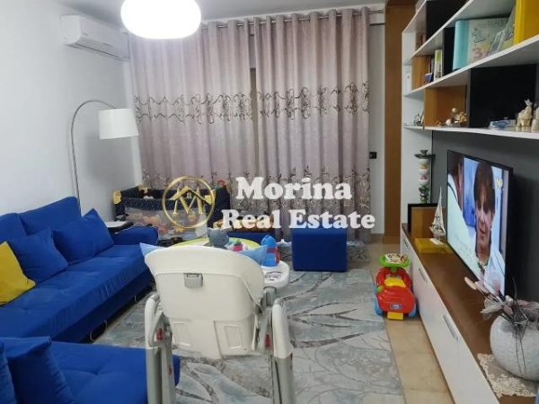 Tirane, jepet me qera apartament 1+1 Kati 9, 60 m² 350 € (Fresku)