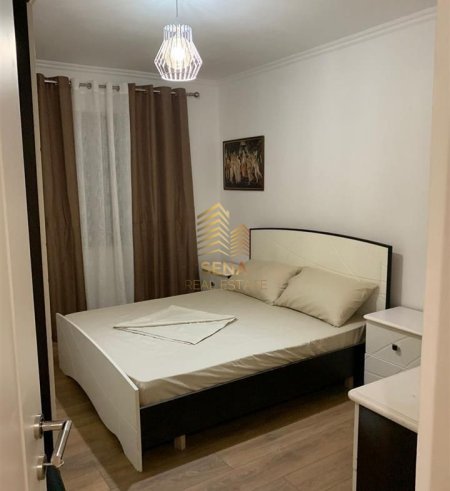 Tirane, jepet me qera apartament 3+1 Kati 3, 81 m² 650 € (Rruga Dervish Hekali)