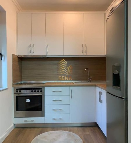 Tirane, jepet me qera apartament 3+1 Kati 3, 81 m² 650 € (Rruga Dervish Hekali)