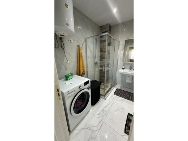 Tirane, jepet me qera apartament 2+1 Kati 7, 85 m² 550 € (Astir)