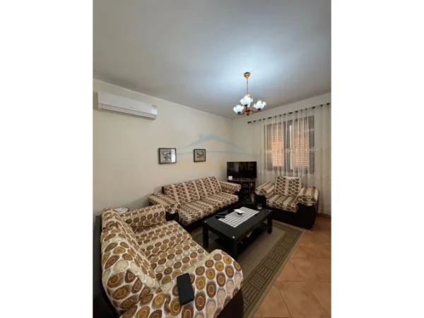 Durres, jepet me qera apartament 2+1 Kati 1, 113 m² 350 € (Plepa)
