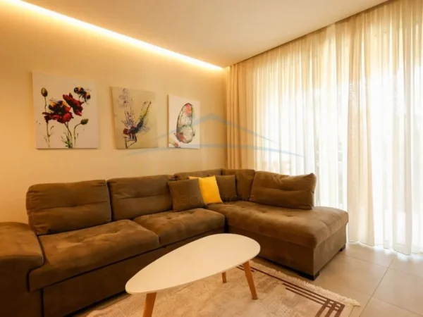 Durres, shitet apartament 1+1 Kati 0, 72 m² 253.400 € (Gjiri I Lalëzit)