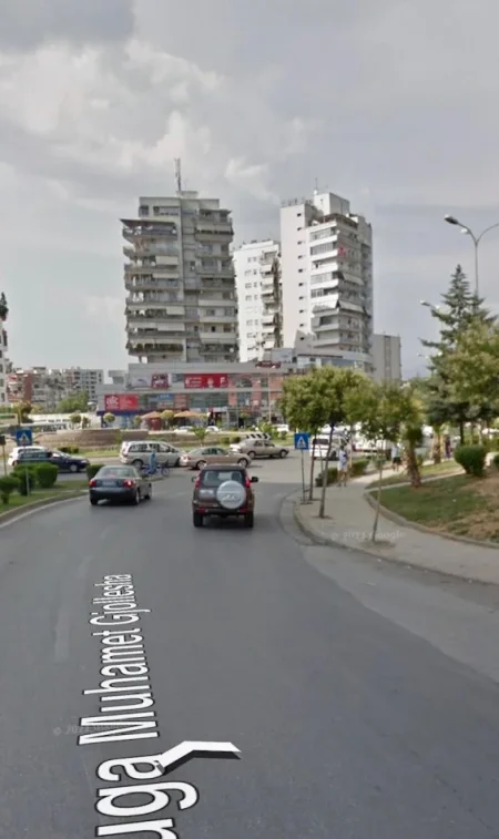 Tirane, shitet ambjent biznesi Kati 1, 65 m² 250.000 € (Karl Topia)