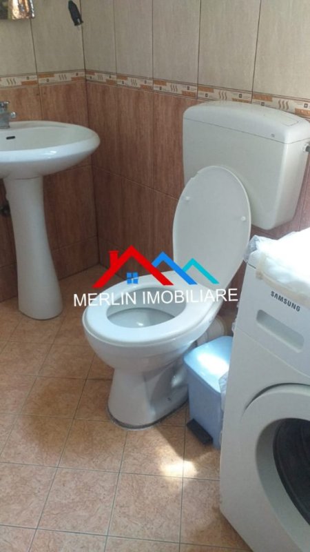 Tirane, jepet me qera apartament 1+1+Ballkon Kati 7, 60 m² 350 € (PALLATI ME SHIGJETA)