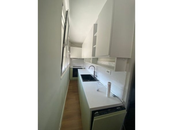 Tirane, jepet me qera apartament 1+1 Kati 3, 50 m² 400 € (Rruga Bardhyl)