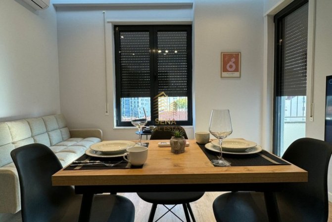 Tirane, jepet me qera apartament 3+1+Ballkon Kati 6, 60 m² 650 € (Rruga Karl Gega)