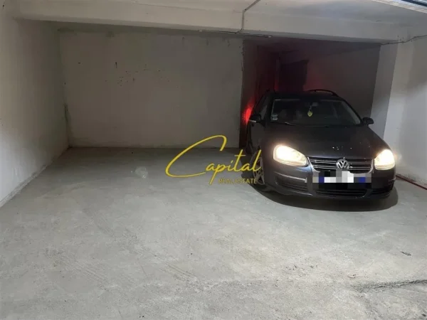 Tirane, shitet garazh | post parkimi Kati -2, 16 m² 35.000 EURO (ALI DEMI)