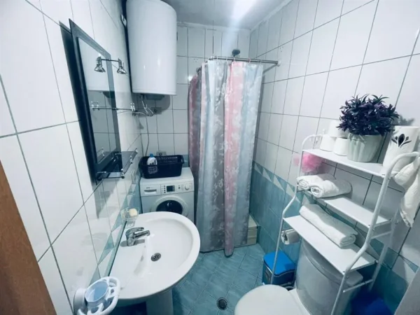 Tirane, shitet garsonier 1+1 Kati 3, 35 m² 100.000 € (MINE PEZA)