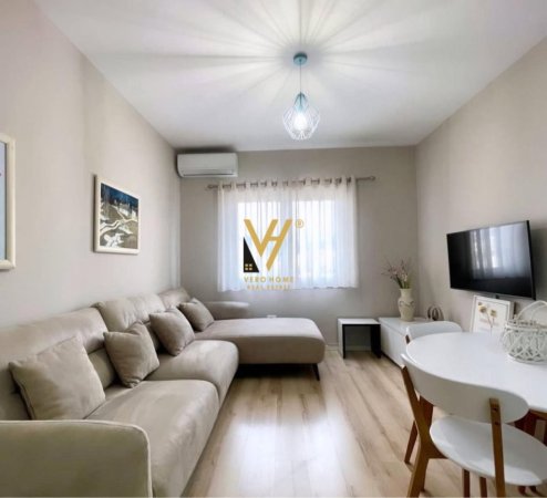 Tirane, shitet apartament 1+1+Ballkon Kati 8, 65 m² 169.000 € (KOMUNA E PARISIT)