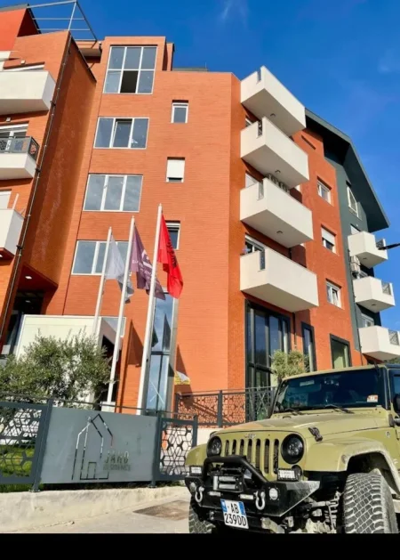 Tirane, shitet apartament 1+1 Kati 3, 74 m² (Rezidenca Jaho)