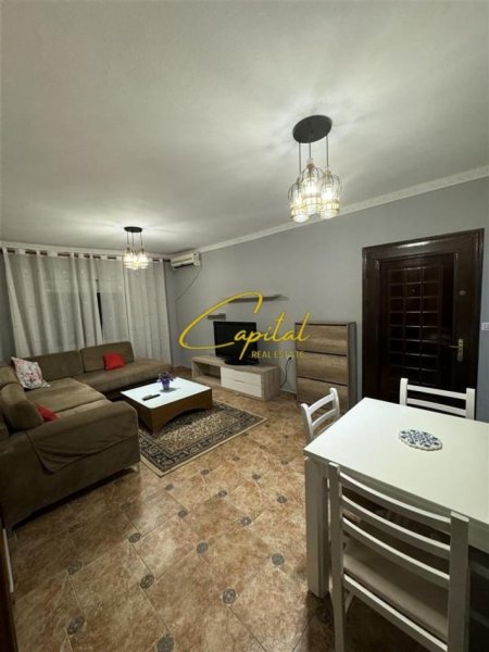 Tirane, jepet me qera apartament 2+1 Kati 4, 80 m² 500 € (RRUGA IRFAN TOMINI)